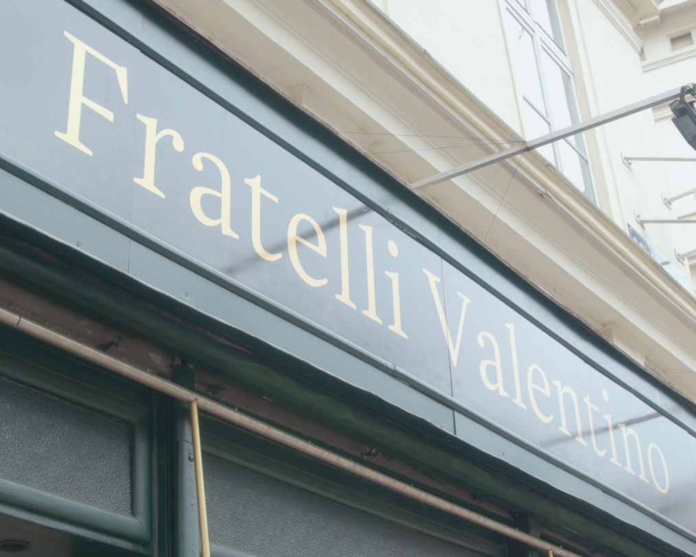 Foto: Schrift des Geschäftslokals