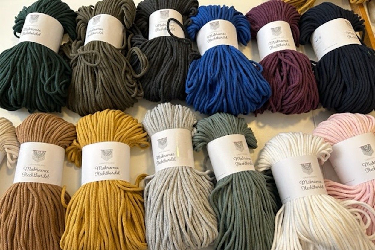 Foto: Unterschiedliche Wolle in unterschiedlicher Farbe