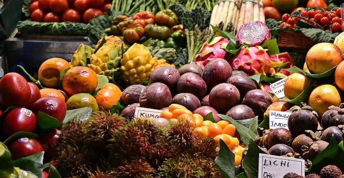 Foto: Verschiedenes exotisches Gemüse und Obst