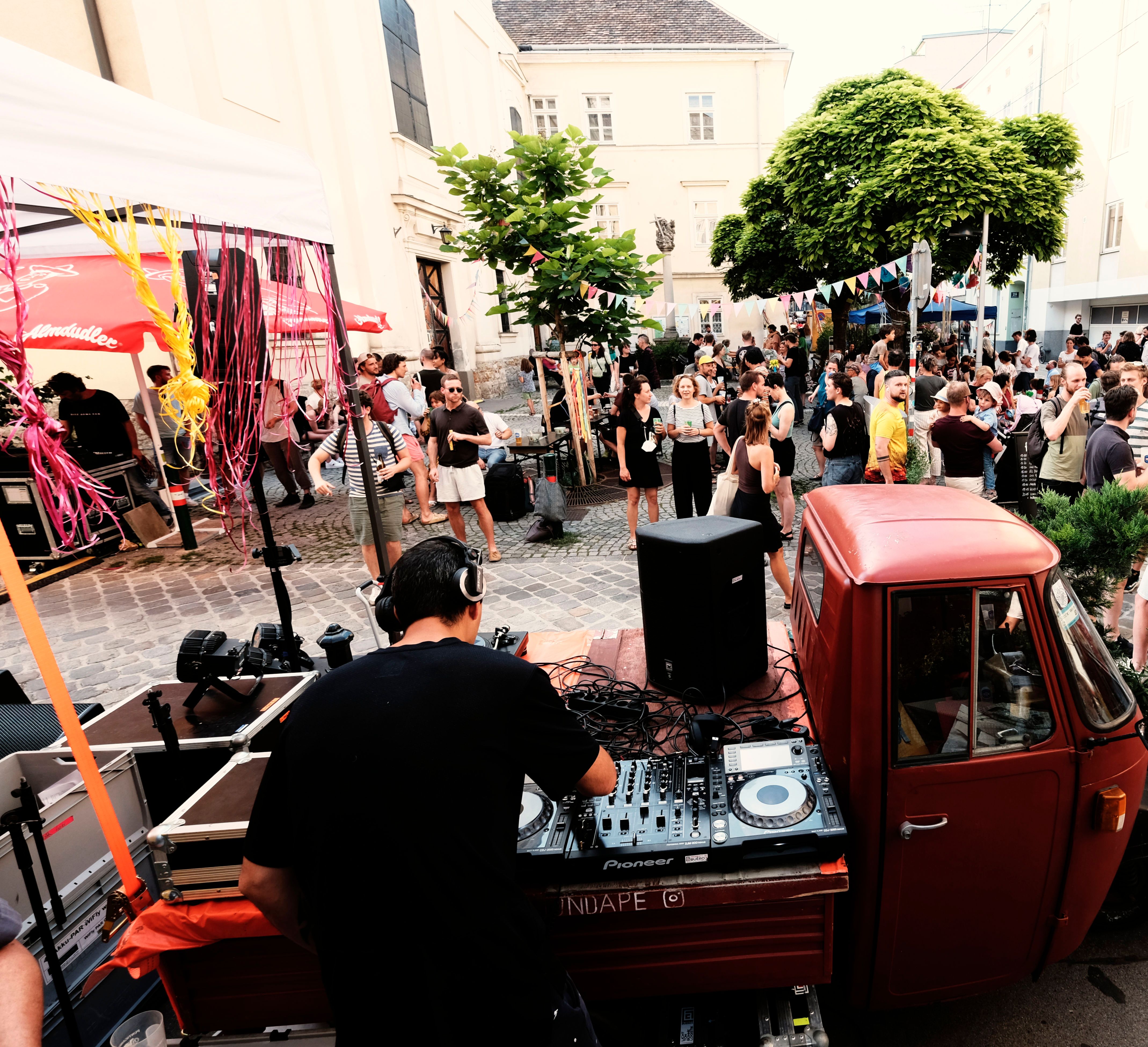 Foto: Fest der Kaufleute Reindorfgasse