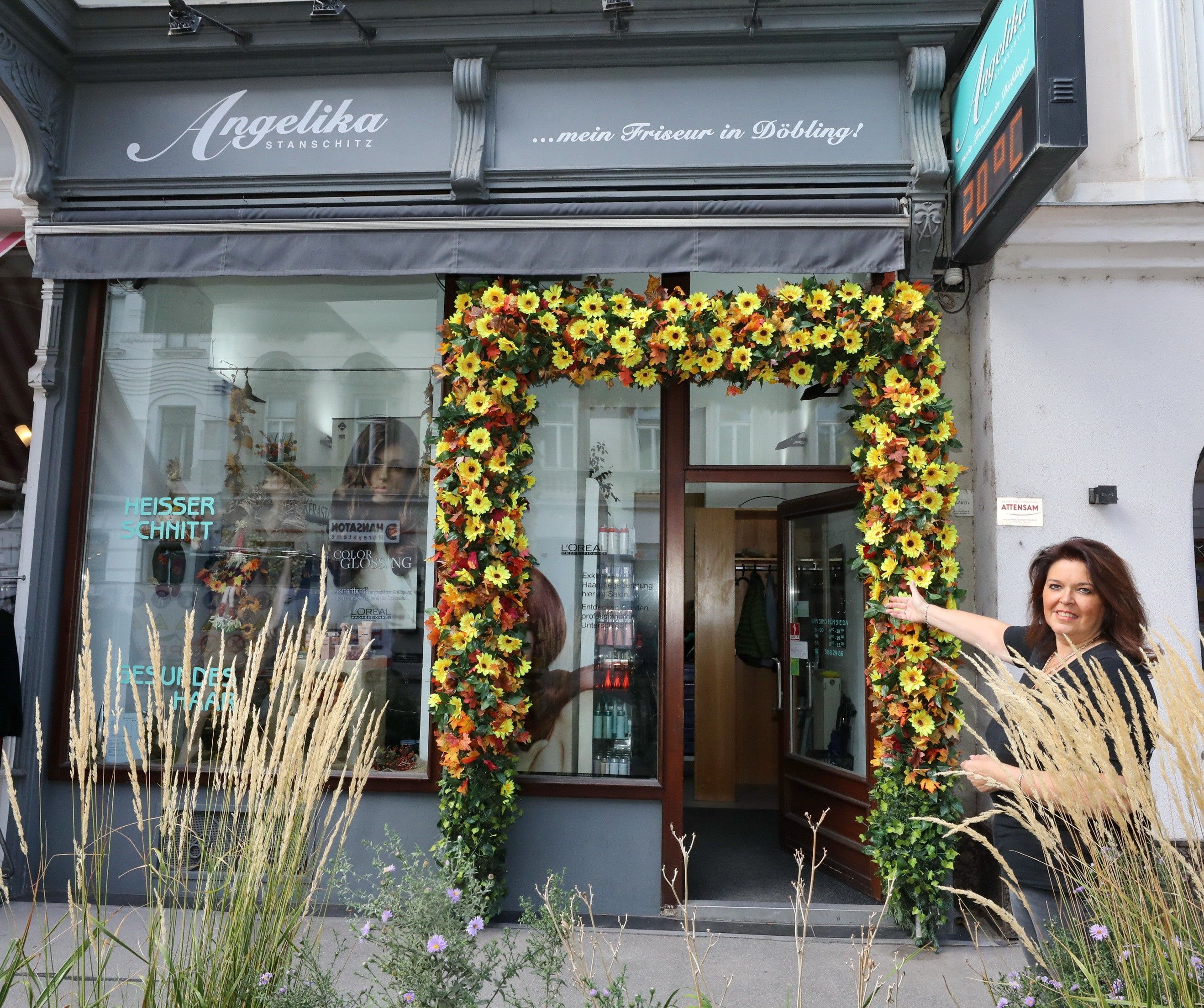 Foto: Eingangsbereich Angelika Stanschitz Friseursalon
