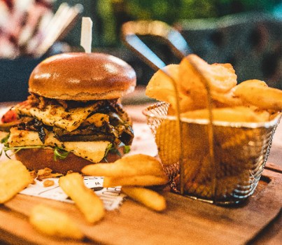 Foto: Burger mit Beilage