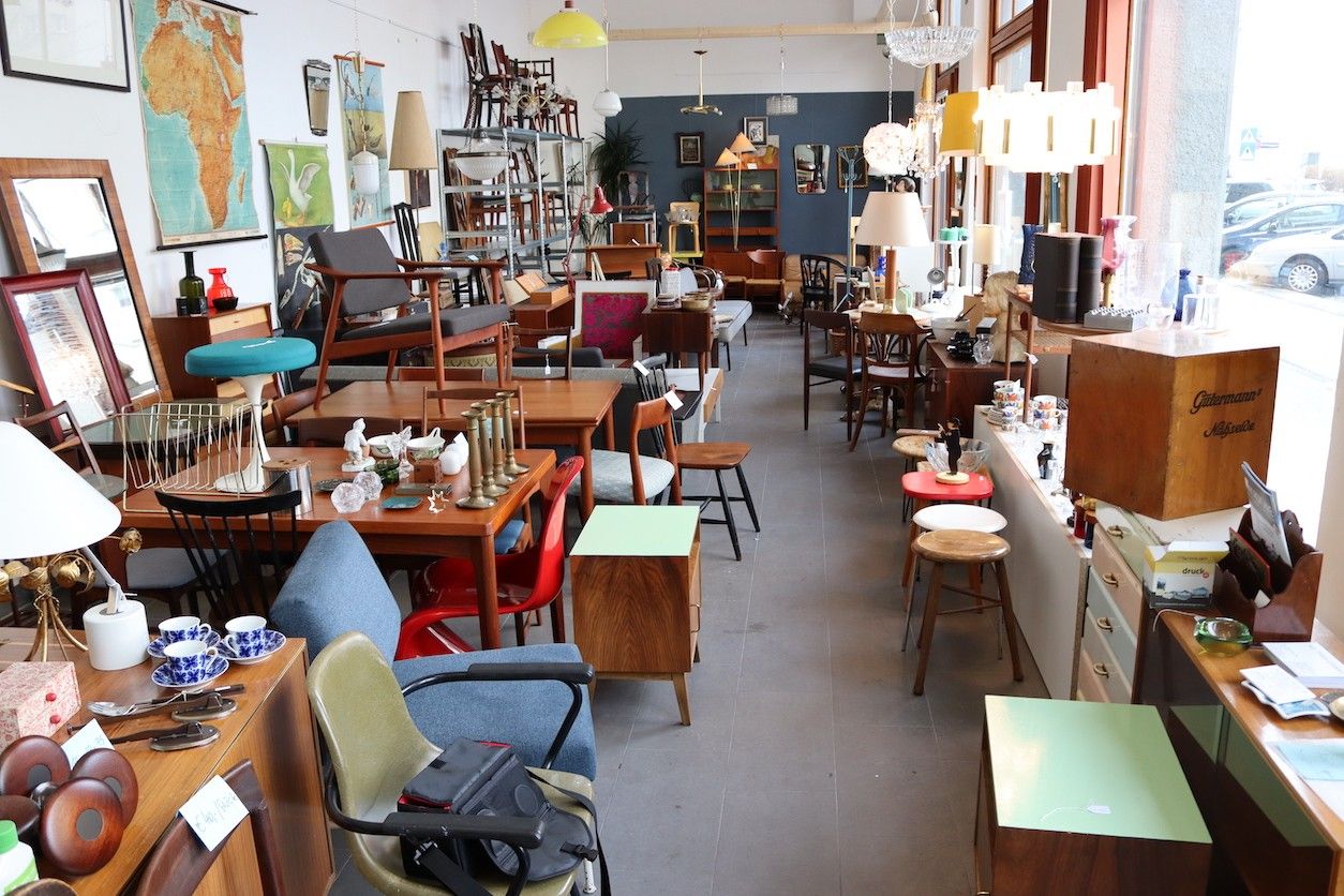 Foto: Geschäftsfläche mit vielen unterschiedlichen Objekten