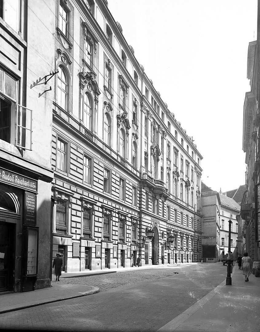 Foto: Foto der Dorotheergasse früher