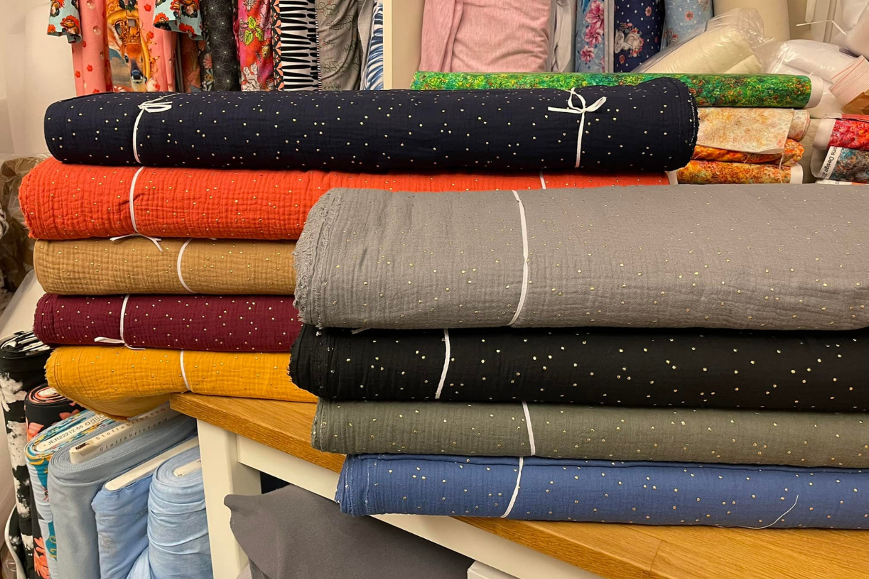 Foto: Verschiedene bunte Stoffe