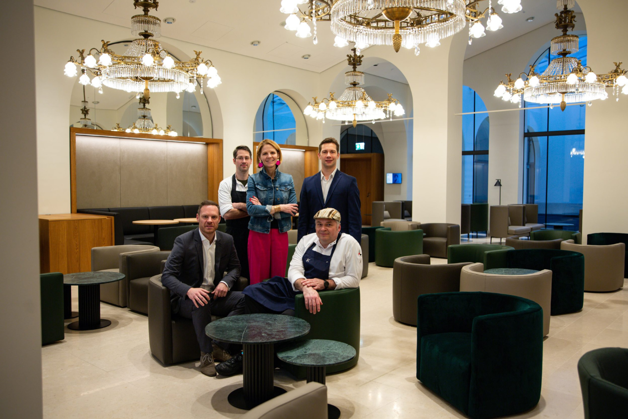 Foto: Kelsen im Parlament Team