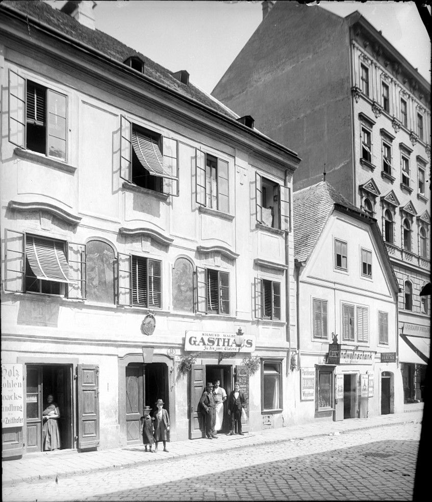 Foto: Kreuzgasse früher