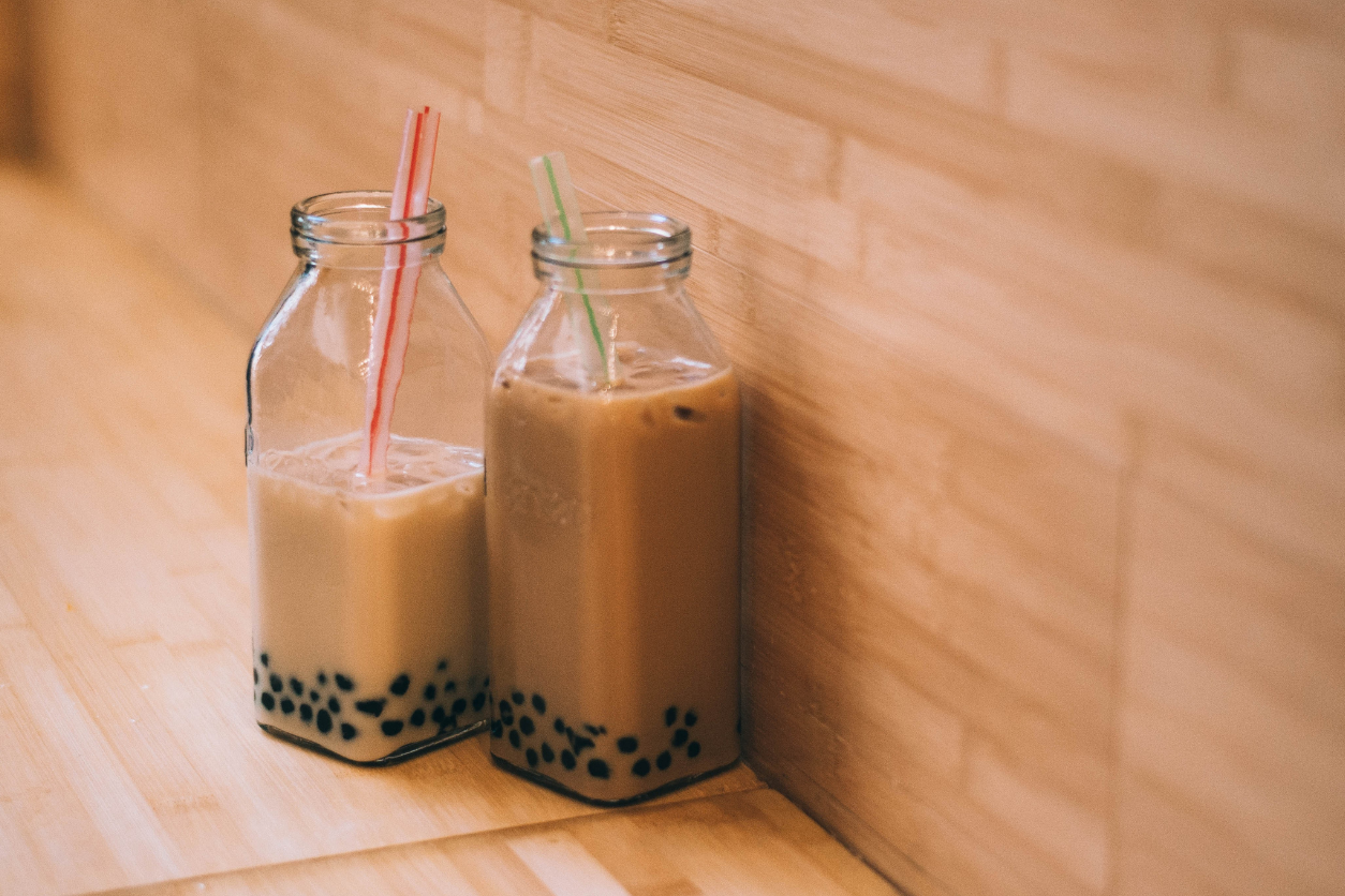 Foto: Zwei Flaschen mit Bubble Tea
