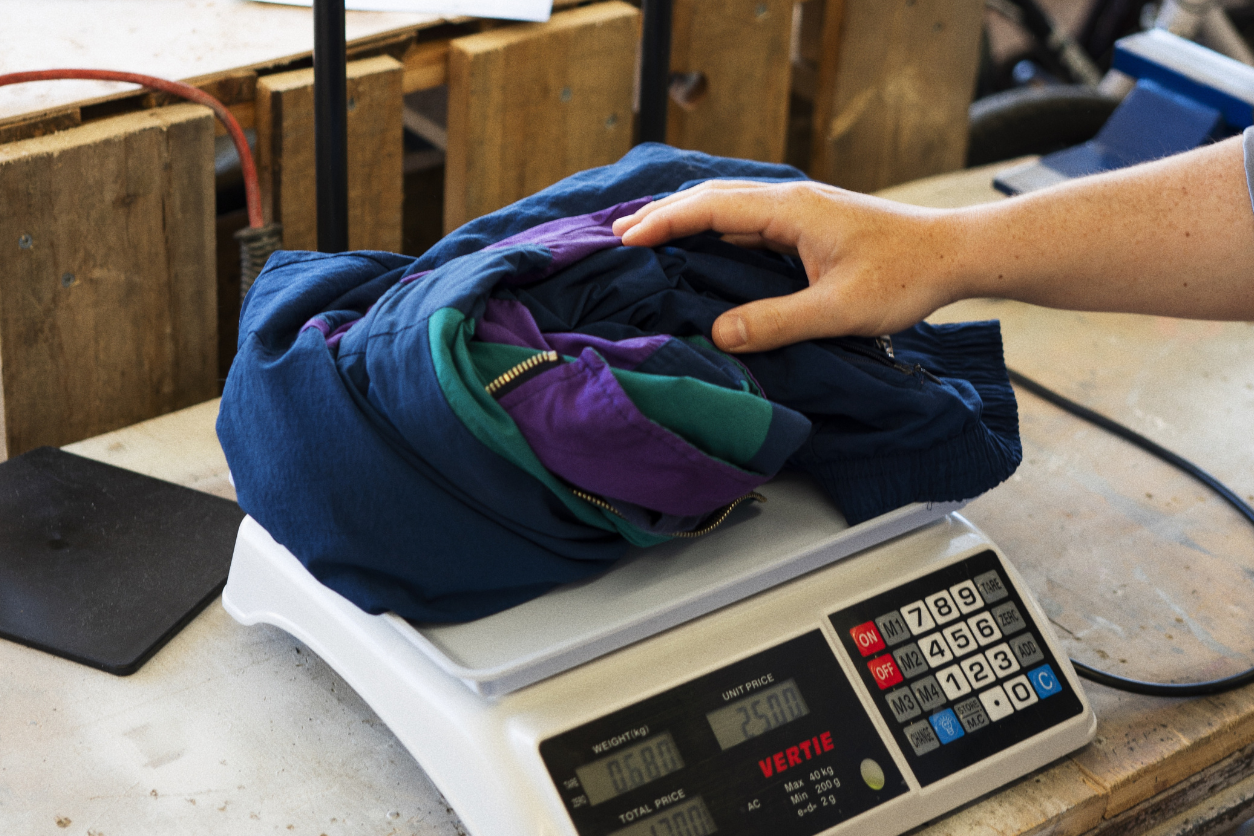 Foto: Jacke die gewogen wird