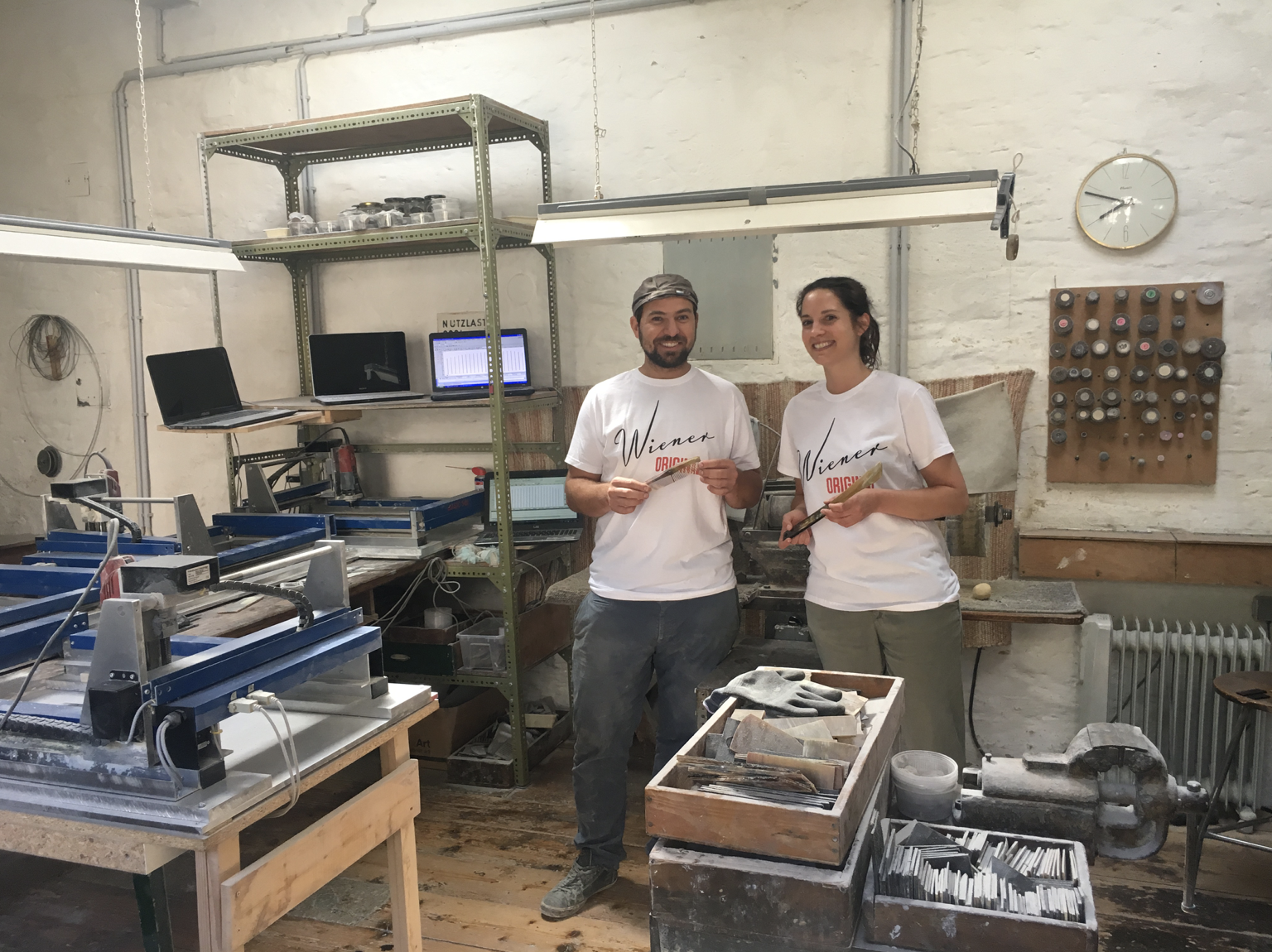 Foto: Thomas Petz und Daniela Dockal - zwei echte Wiener Originale bei der Arbeit. 