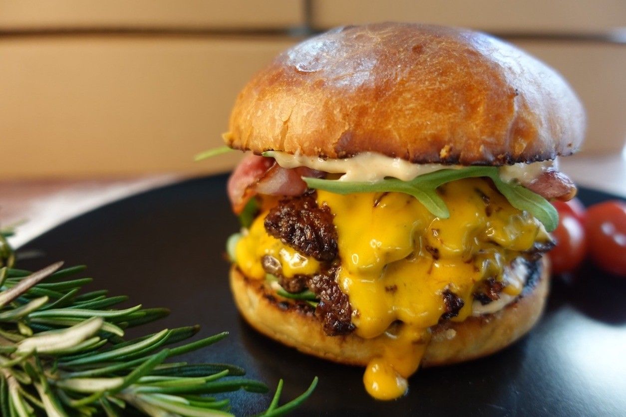 Foto: Sun of a Bun Cheeseburger