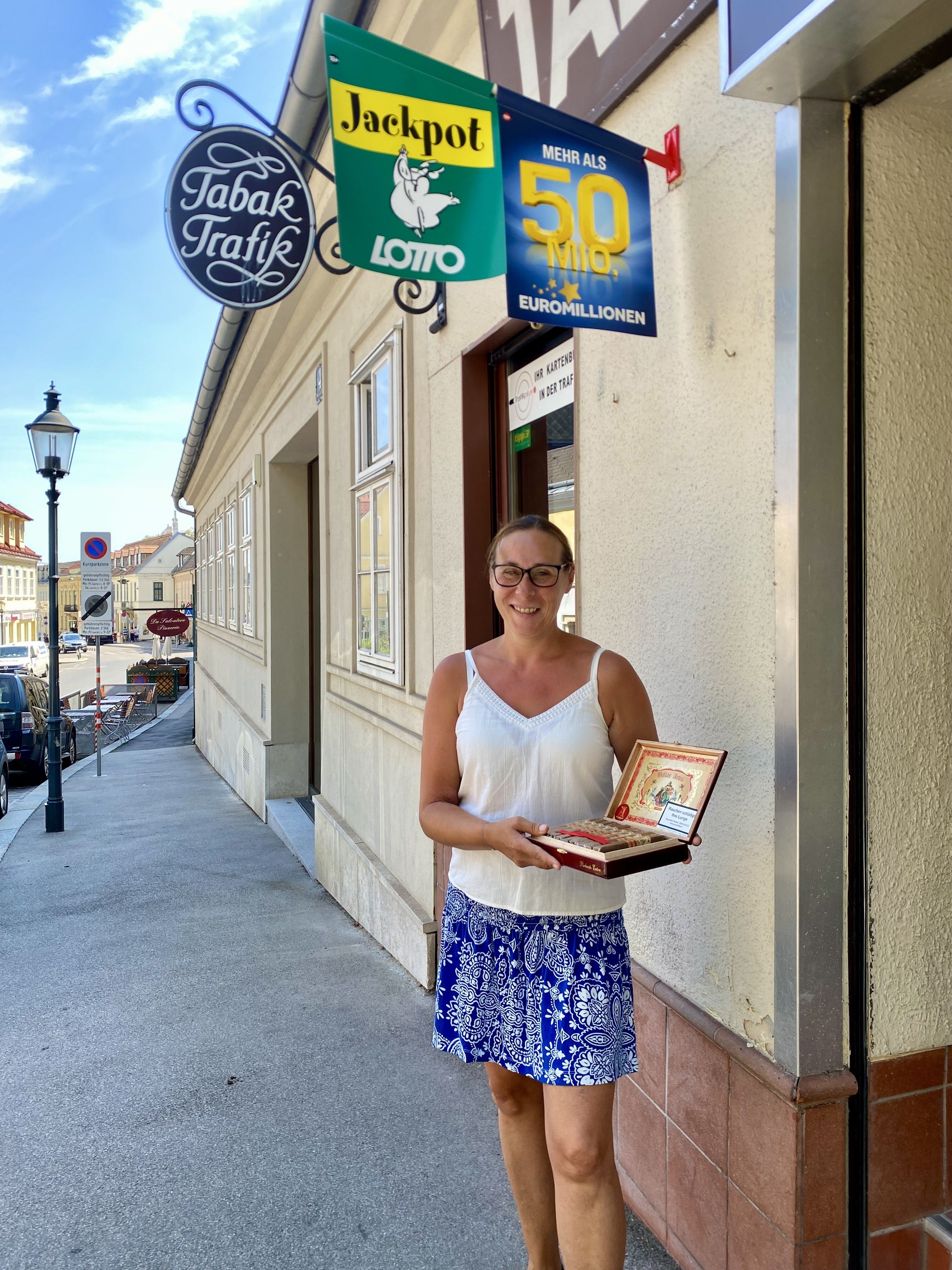 Foto: Eingangsbereich der Tabak Trafik Gregor Kitzmantl