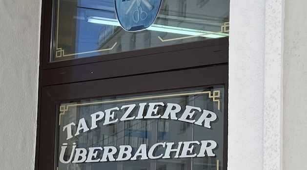 Foto: Gebäude mit einem Fenster