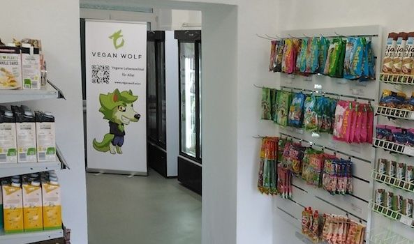 Foto:  Verkaufsraum mit unterschiedlichen Produkten